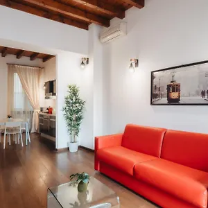 Charming Brera - Madonnina Апартаменты