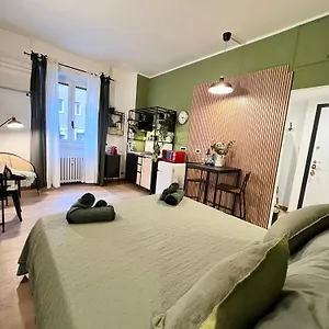 La Bella Milano Charme 3 Km Away From Duomo/ Netflix & Wi-fi Included Milán